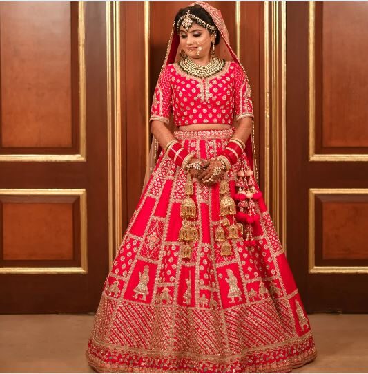 bride getting professional bridal makeup at Orphic Salon Jabalpur